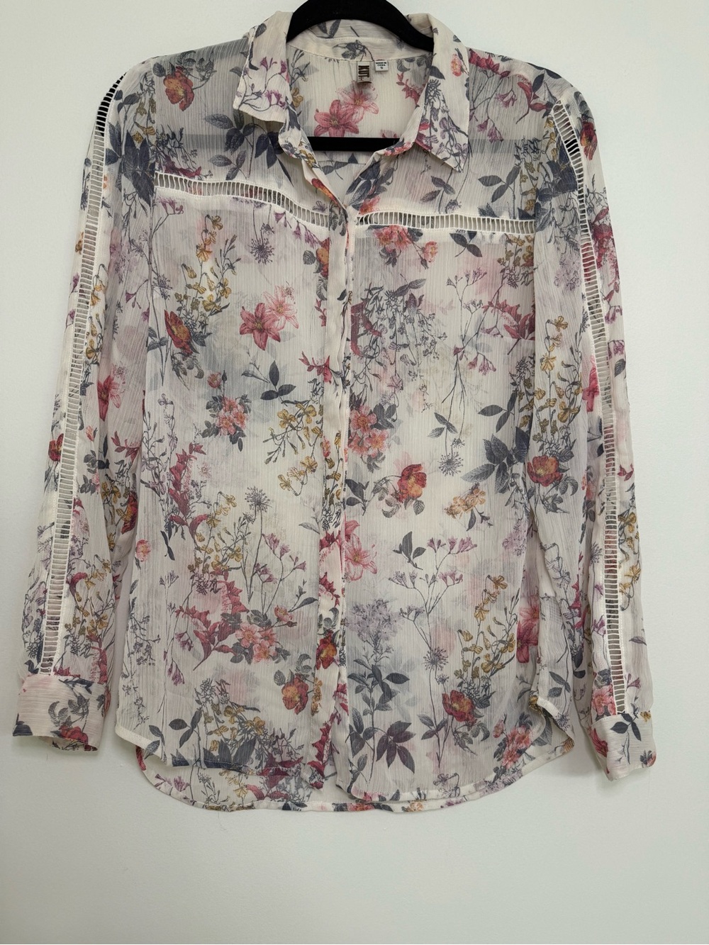 KUT from the Kloth - Floral Sheer Button-Up Blouse in White and Pink Size Small